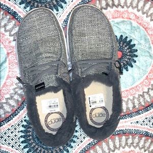 Hey Dudes Size 7 color grey